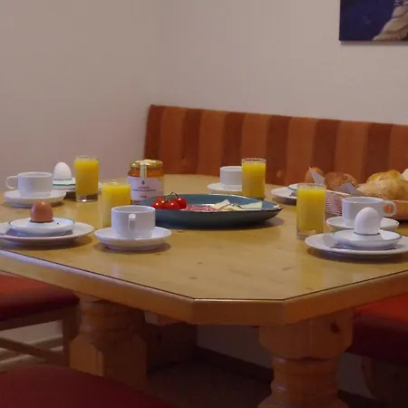 Sonnenkogel Apartment Galtuer